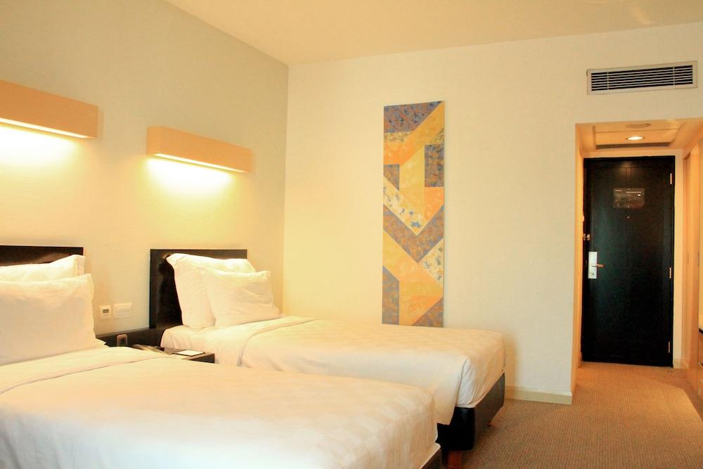 Grandkemang Hotel Jakarta Exterior photo